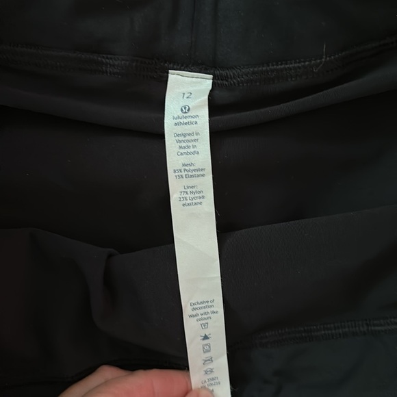 COPY - Lululemon City Sky Run By Shorts - Picture 4 of 7